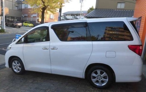 2013 Toyota Alphard 